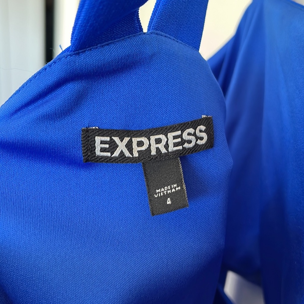 🔵BLUE CUT OUT DRESS 🔵 - Picture 4 of 4